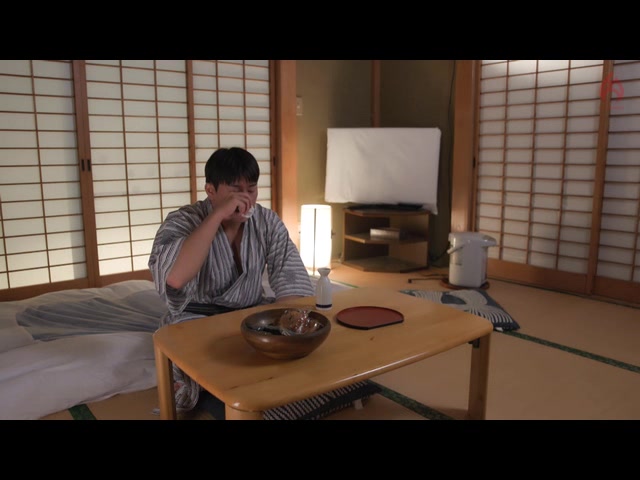 「勃起させちゃってごめんなさいね？」一人でわざわざ混浴温泉に入ってくる…_01