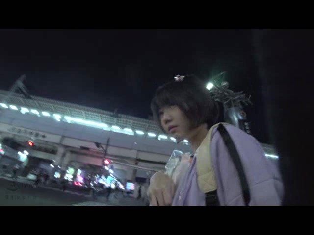 家出美少女。保護連れ込みわいせつ映像_01