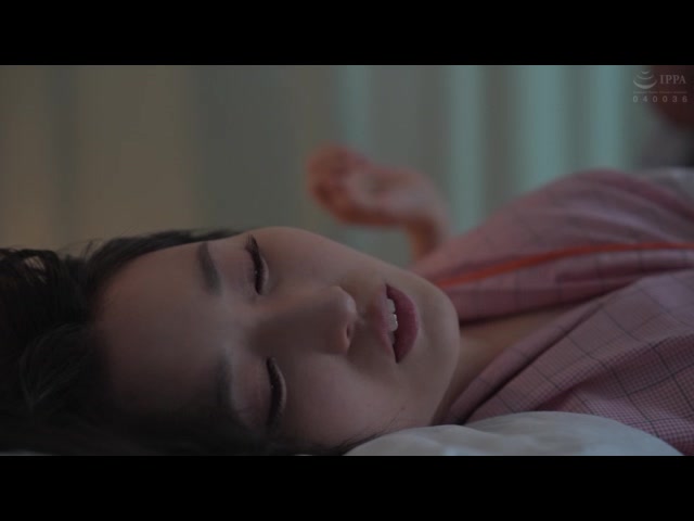 院内中出し痴●無責任射精された人妻たち_01