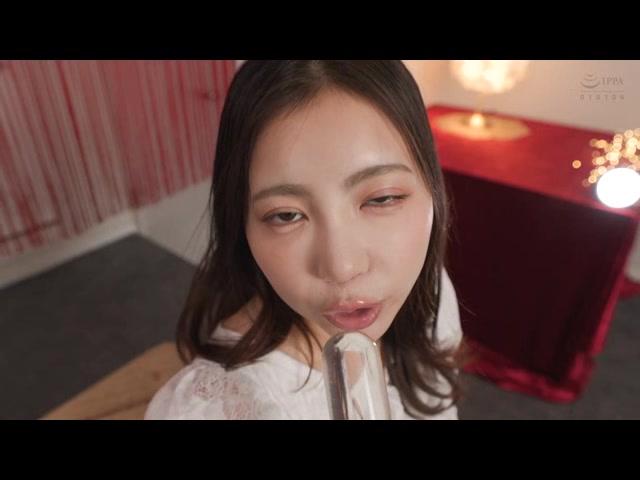 淫口 見つめながら射精まで誘う発射無制限フェラ_01