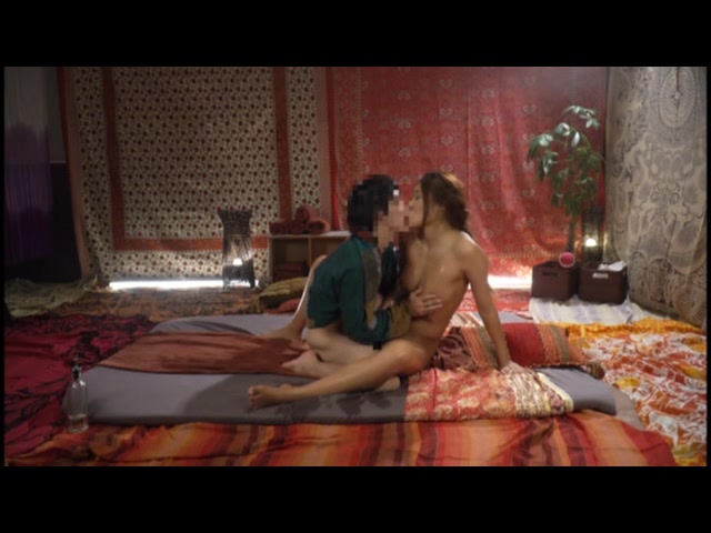 素人人妻をタイ古式マッサージの無料体験と偽り騙して…_01