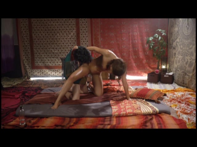 素人人妻をタイ古式マッサージの無料体験と偽り騙して…_01